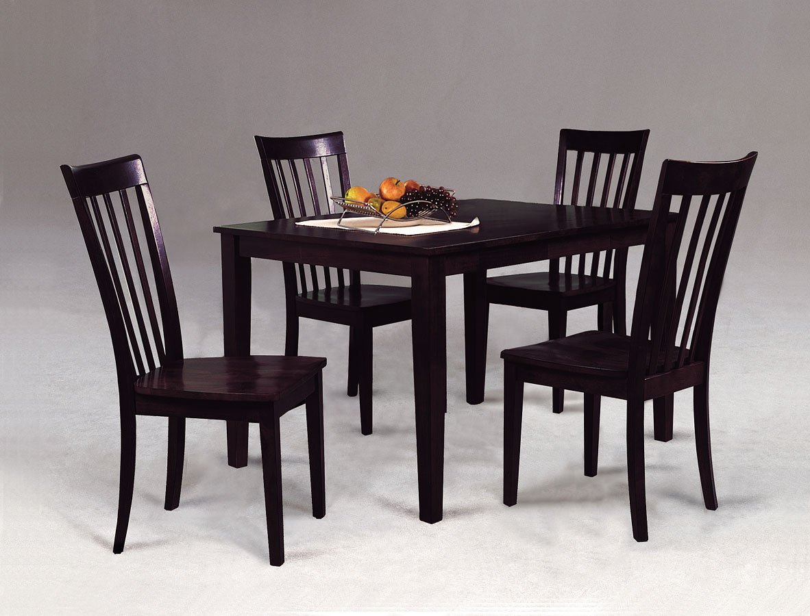 Used dining table and chairs from an Abu Dhabi home